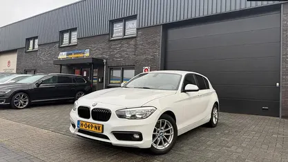 Wit Gebruikt 2016 BMW 116 Executive Hatchback | € 13.999 (Eerlijke prijs)