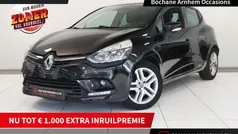 Zwart Gebruikt 2017 Renault Clio IV LIMITED Hatchback | € 9.735 (Eerlijke prijs)