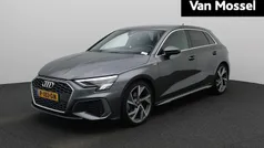 Grijs Gebruikt 2022 Audi A3 Sportback S-Line Hatchback | € 25.900 (Eerlijke prijs)