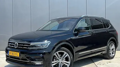Zwart Occasion 2020 VW Tiguan Allspace Highline SUV | € 29.495 (Goede deal)