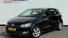 Zwart, metallic lak Gebruikt 2012 VW Polo Comfortline Hatchback | € 5.280 (Eerlijke prijs)