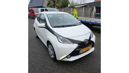 Occasion 2018 Toyota Aygo X-play Hatchback | € 4.995 (Eerlijke prijs)