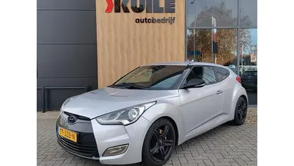 Grijs (metallic) Gebruikt 2012 Hyundai Veloster Coupé | € 3.975 (Eerlijke prijs)
