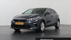 Grijs Gebruikt 2019 Kia Ceed Hatchback | € 16.935 (Eerlijke prijs)