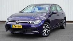 Blauw Gebruikt 2022 VW Golf VIII Style Hatchback | € 19.950 (Goede deal)