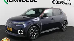 Blauw Gebruikt 2024 Renault R5 Komfort Hatchback | € 32.900 (Eerlijke prijs)