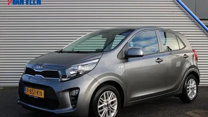 Grijs Occasion 2022 Kia Picanto Play Hatchback | € 16.690 (Eerlijke prijs)