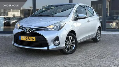 Occasion 2017 Toyota Yaris Lounge Hatchback | € 8.450 (Eerlijke prijs)