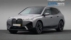 Grijs Gebruikt 2024 BMW iX Executive SUV | € 77.880 (Eerlijke prijs)