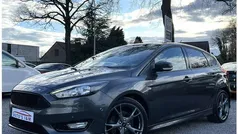 Grijs Gebruikt 2018 Ford Focus ST-Line Sedan | € 11.999 (Super prijs)