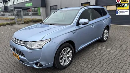 Occasion Mitsubishi Outlander P-HEV Instyle 121 PK (88 kW) 2014 SUV