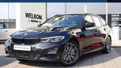 Gebruikt 2022 BMW 330e Executive Stationwagen | € 39.950 (Eerlijke prijs)
