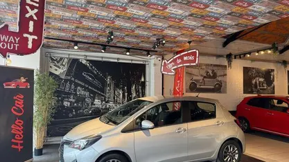 Occasion Toyota Yaris 2015 Grijs Sedan