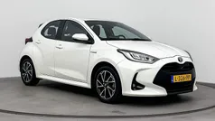 Gebruikt 2021 Toyota Yaris Hybrid Hatchback | € 20.999 (Eerlijke prijs)
