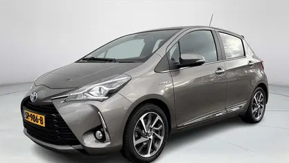 Gebruikt 2018 Toyota Yaris Hybrid Premium Hatchback | € 16.650 (Eerlijke prijs)
