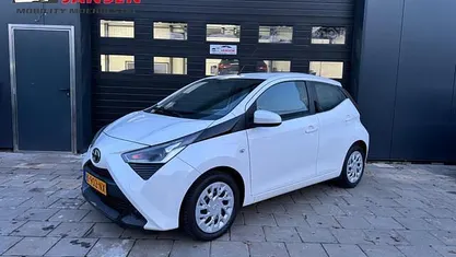 Occasion Toyota Aygo X-play 72 PK (52 kW) 2021 Hatchback