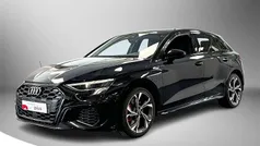 Zwart Gebruikt 2023 Audi A3 Sportback e-tron Competition Sedan | € 33.995 (Eerlijke prijs)