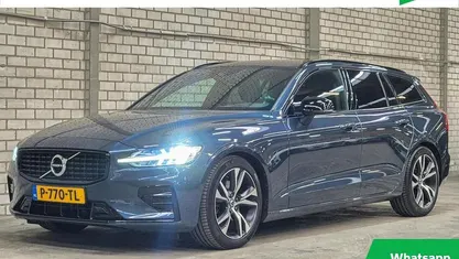 Blauw Occasion 2022 Volvo V60 R-Design Stationwagen | € 33.950 (Eerlijke prijs)