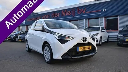Wit Gebruikt 2021 Toyota Aygo X-play Hatchback | € 12.750 (Eerlijke prijs)