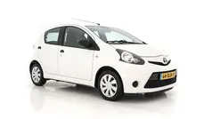 Polar white Gebruikt 2012 Toyota Aygo Comfort Hatchback | € 3.245 (Goede deal)