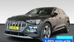 Grijs Gebruikt 2019 Audi e-tron Advanced SUV | € 27.075 (Super prijs)