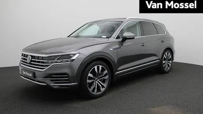 Grijs Gebruikt 2022 VW Touareg Elegance SUV | € 59.900 (Eerlijke prijs)