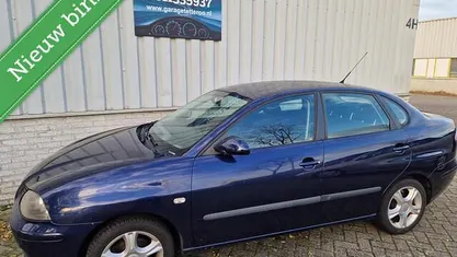 Blauw Gebruikt 2007 Seat Cordoba Sedan | € 1.499 (Eerlijke prijs)