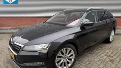Zwart Gebruikt 2020 Skoda Superb Business Line Stationwagen | € 23.950 (Eerlijke prijs)