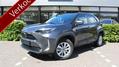 Grijs Gebruikt 2024 Toyota Yaris Cross SUV | € 30.950 (Eerlijke prijs)