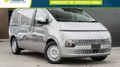 Gebruikt 2024 Hyundai Staria Van | € 26.430 (Eerlijke prijs)