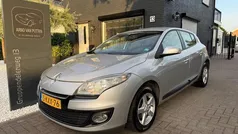 Grijs Gebruikt 2012 Renault Mégane III Expression Hatchback | € 2.900 (Goede deal)