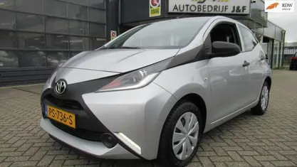 Occasion Toyota Aygo 69 PK (50 kW) 2017 Grijs Hatchback