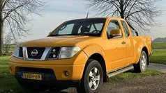 Geel Gebruikt 2009 Nissan Navara SE Pickup | € 3.740 (Eerlijke prijs)