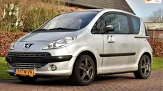 Grijs Gebruikt 2005 Peugeot 1007 Hatchback | € 1.450 (Goede deal)