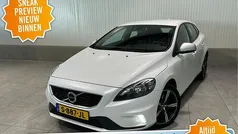 Gebruikt 2016 Volvo V40 R-Design Stationwagen | € 16.450 (Super prijs)