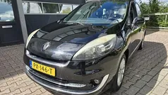 Zwart Gebruikt 2013 Renault Grand Scénic III MPV | € 4.995 (Eerlijke prijs)