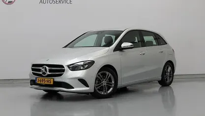 Grijs Occasion 2020 Mercedes B160 Advantage MPV | € 22.800 (Eerlijke prijs)