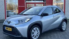 Grijs Gebruikt 2023 Toyota Aygo Play Hatchback | € 15.900 (Goede deal)