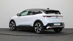 Gebruikt 2025 Renault Megane E-Tech Komfort Hatchback | € 36.995 (Eerlijke prijs)