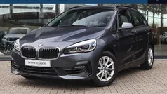 Grijs Gebruikt 2019 BMW 218 Executive Stationwagen | € 18.950 (Super prijs)
