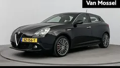 Zwart Gebruikt 2018 Alfa Romeo Giulietta Super Hatchback | € 16.940 (Eerlijke prijs)