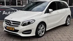 Wit Gebruikt 2015 Mercedes B180 Ambition MPV | € 14.890 (Eerlijke prijs)
