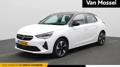 Wit Gebruikt 2023 Opel Corsa-e GS Line Hatchback | € 18.940 (Eerlijke prijs)