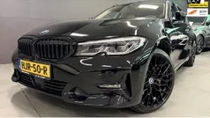 Zwart Gebruikt 2021 BMW 330e Executive Stationwagen | € 29.950 (Super prijs)