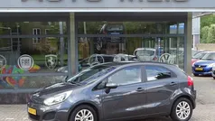 Grijs Gebruikt 2014 Kia Rio Comfort Hatchback | € 5.900 (Eerlijke prijs)