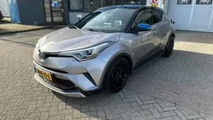 Grijs Gebruikt 2017 Toyota C-HR SUV | € 18.999 (Eerlijke prijs)