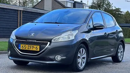 Occasion Peugeot 208 Envy 82 PK (60 kW) 2012 Grijs Hatchback