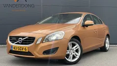 Gebruikt 2011 Volvo S60 Momentum Sedan | € 7.945 (Eerlijke prijs)