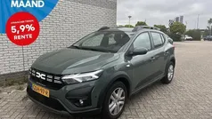 Grijs Gebruikt 2024 Dacia Sandero Expression Hatchback | € 19.900 (Eerlijke prijs)
