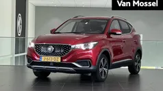 Rood Gebruikt 2020 MG ZS Luxury Sedan | € 14.444 (Eerlijke prijs)